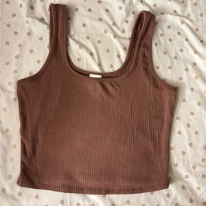 BROWN RIBBED TANK TOP